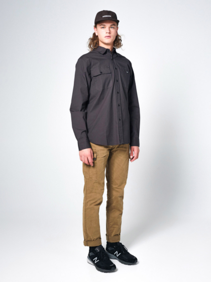 STRETCH BUTTON DOWN SHIRT WITH POCKETS