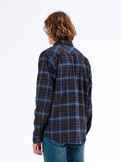 CHECKERED BUTTON DOWN SHIRT