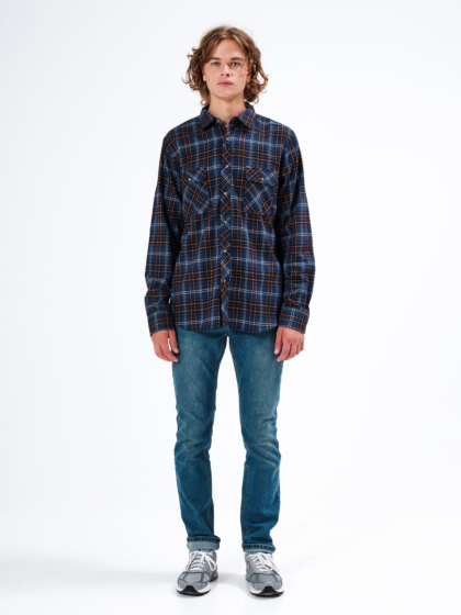 CHECKERED BUTTON DOWN SHIRT