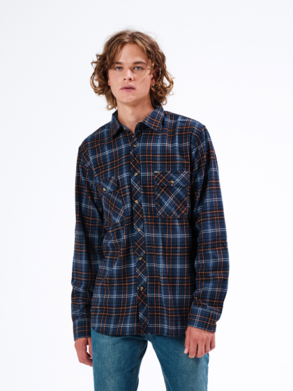 CHECKERED BUTTON DOWN SHIRT