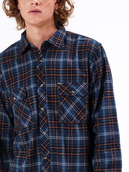 CHECKERED BUTTON DOWN SHIRT