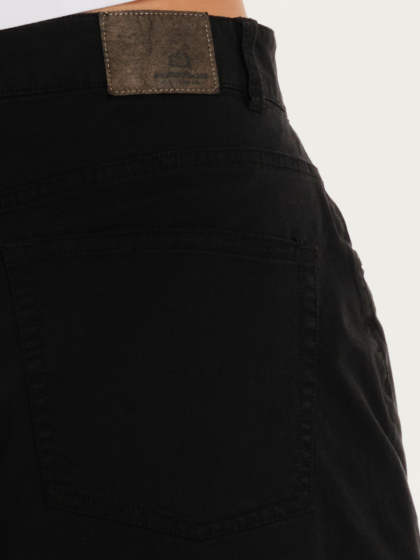EMERSON WOMEN’S 5-POCKET SHORTS