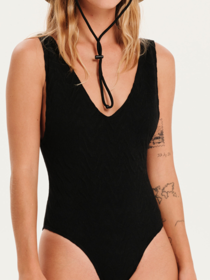 EMERSON ONE-PIECE WOMEN'S SWIMSUIT WITH TEXTURED FABRIC