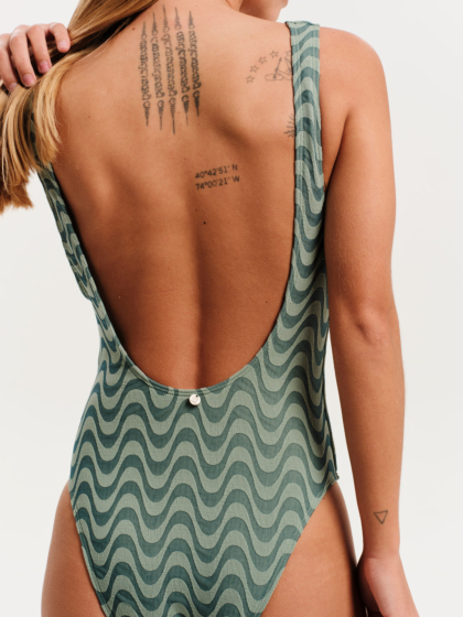 EMERSON ONE-PIECE WOMEN'S SWIMSUIT WITH TEXTURED FABRIC