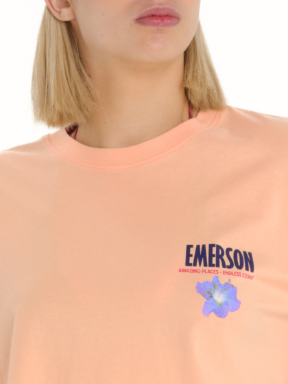 EMERSON WOMEN'S SHORT BOXY SLEEVE T-SHIRT