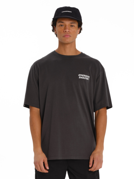 "EMERSON SNACKS" MEN’S SHORT SLEEVE T-SHIRT